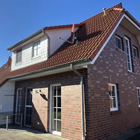 Doppelhaushaelfte In Apartmán