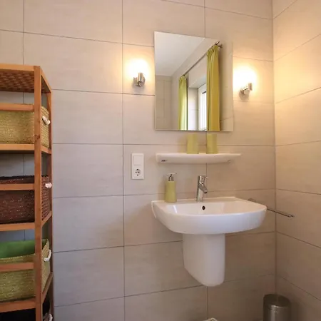 Apartmán Doppelhaushaelfte In *