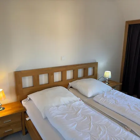 Doppelhaushaelfte In * Burhave