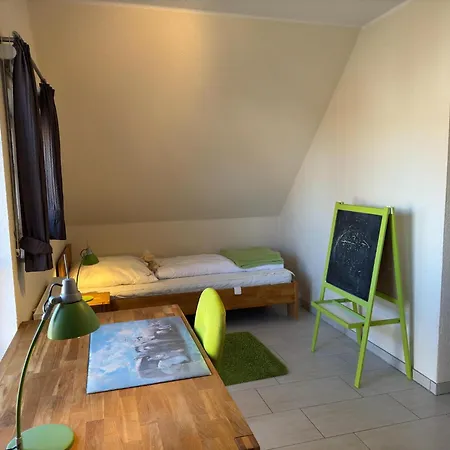 Doppelhaushaelfte In Apartmán