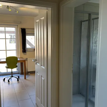 Doppelhaushaelfte In * Burhave