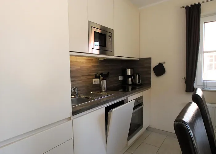 Doppelhaushaelfte In *