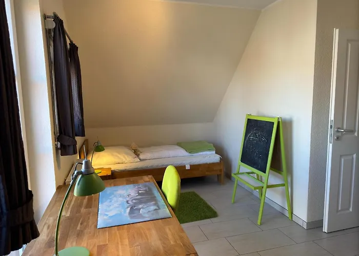 Doppelhaushaelfte In Apartman